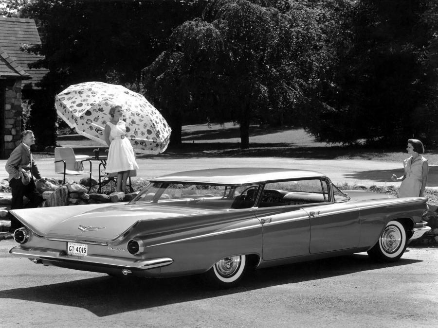  Buick LeSabre Hardtop Sedan 1959 года  (фото 3 из 3)